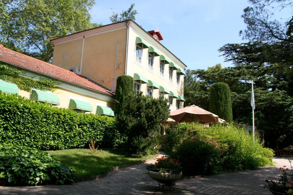 Hotel Le Cedre De Soyons Exterior foto